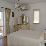 Malu Αλμπουφέιρα