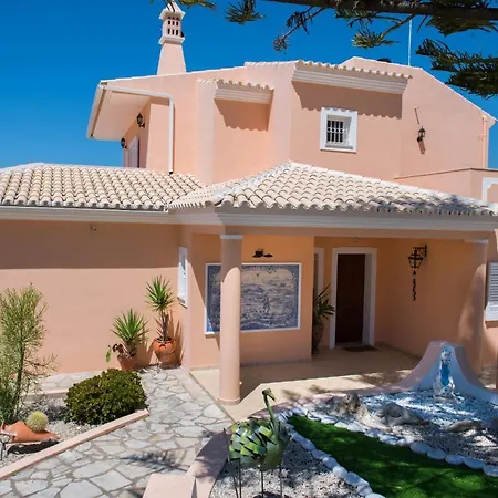 Malu アルブフェイラ