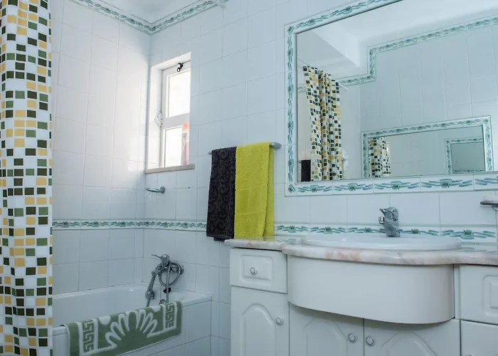 Malu アルブフェイラ